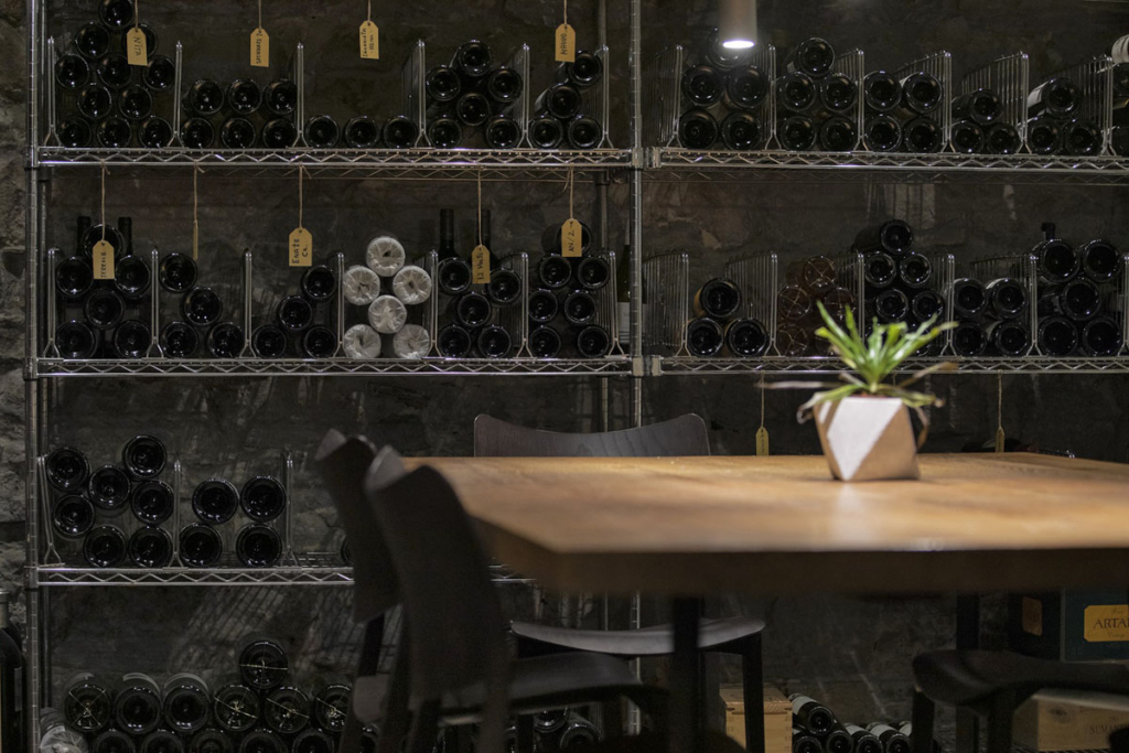 De vinos por San Sebastián, Restaurante Astelena