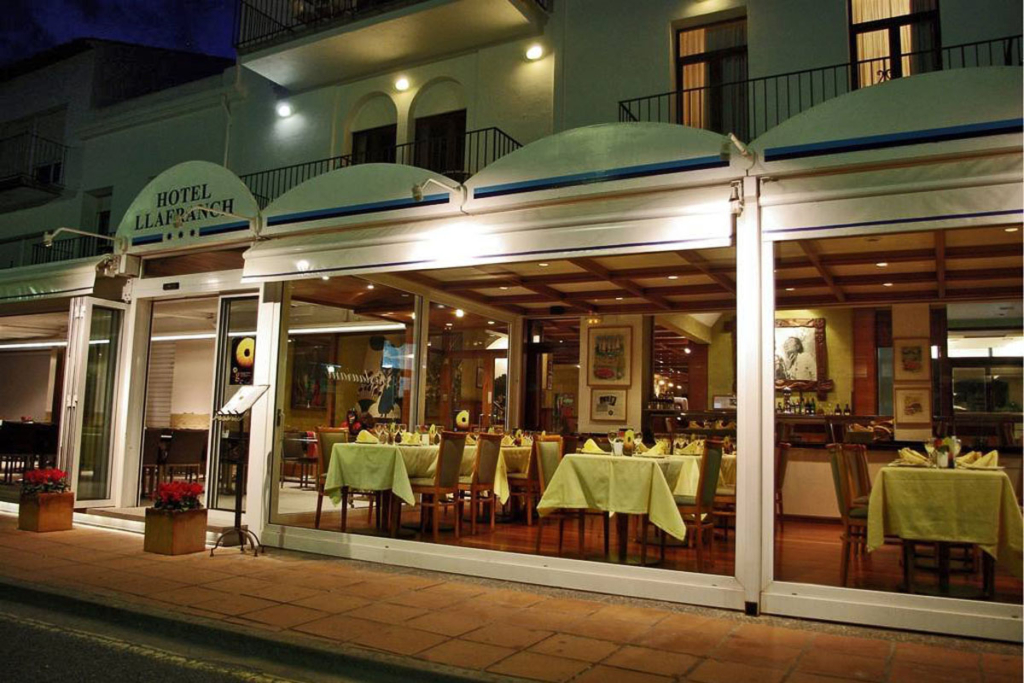 Chiringuitos en la Costa Brava, Hotel Restaurante Llafranc